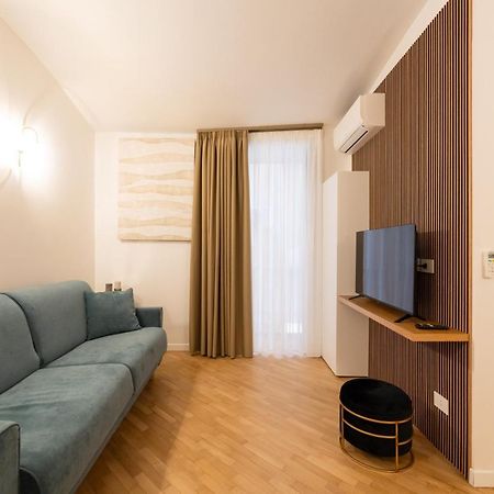 Dimora Dei Martiri Apartment Napoli Bagian luar foto